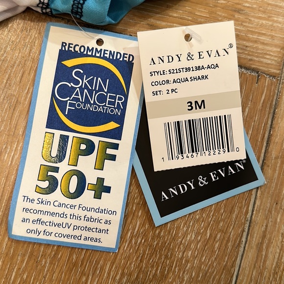 Andy & Evan Rashguard Set - Picture 7 of 8